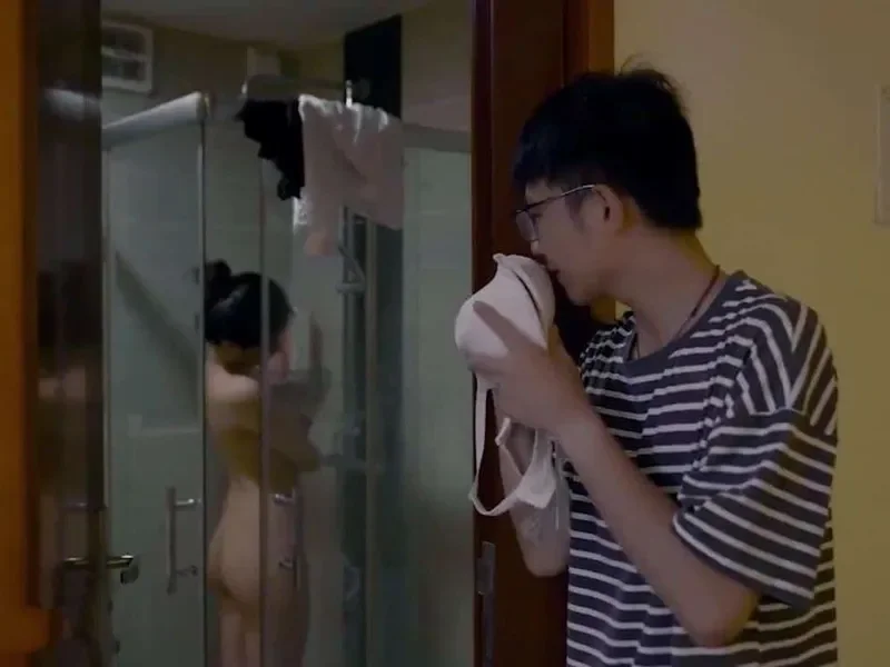 Dì trẻ đến ở nhờ nhà thằng cháu biến thái